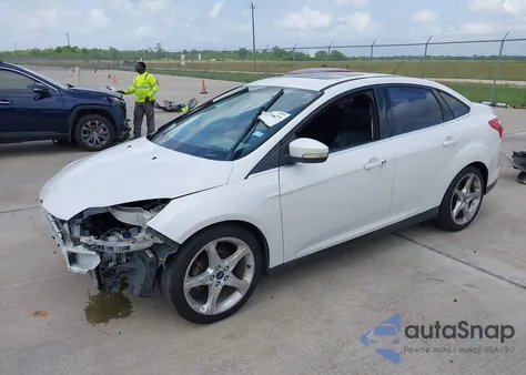 2013 Ford Focus Titanium из США, поврежденный, VIN 1FADP3J27DL163284